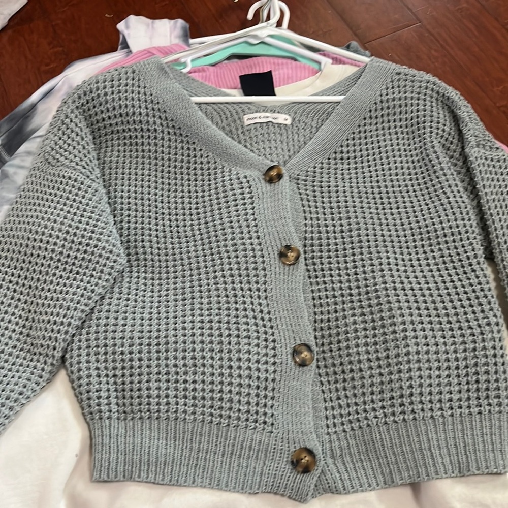 Nitted button up jacket